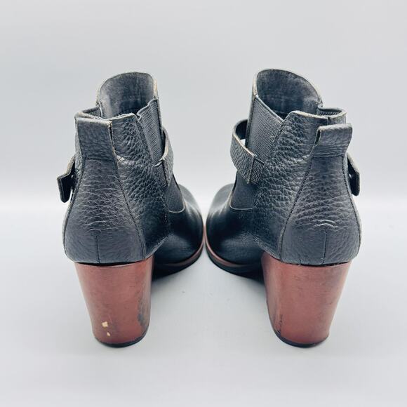 Korks Boots Womens 10 Black Pebbled Leather Ease Ankle Booties Strap Block Heel - Picture 8 of 13